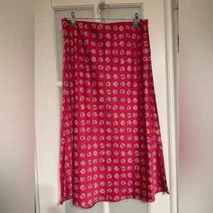 Brand New Loft skirt (Size M)